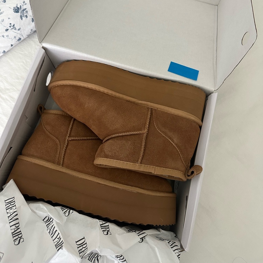 Chestnut booties